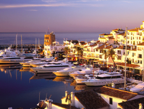 CRAZY YACHTS AND SUPERCARS IN PUERTO BANUS!